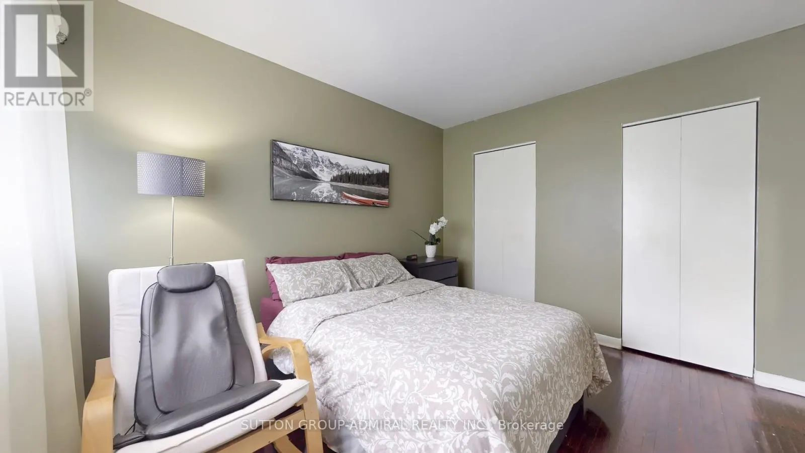 812 - 22 TANDRIDGE CRESCENT