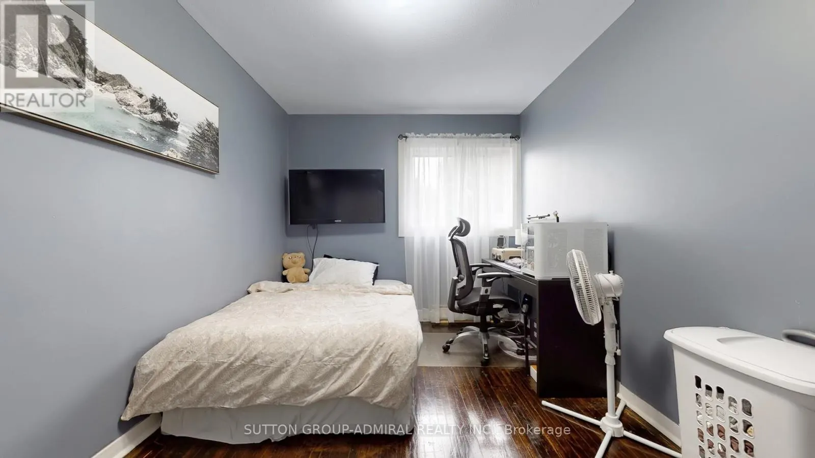 812 - 22 TANDRIDGE CRESCENT