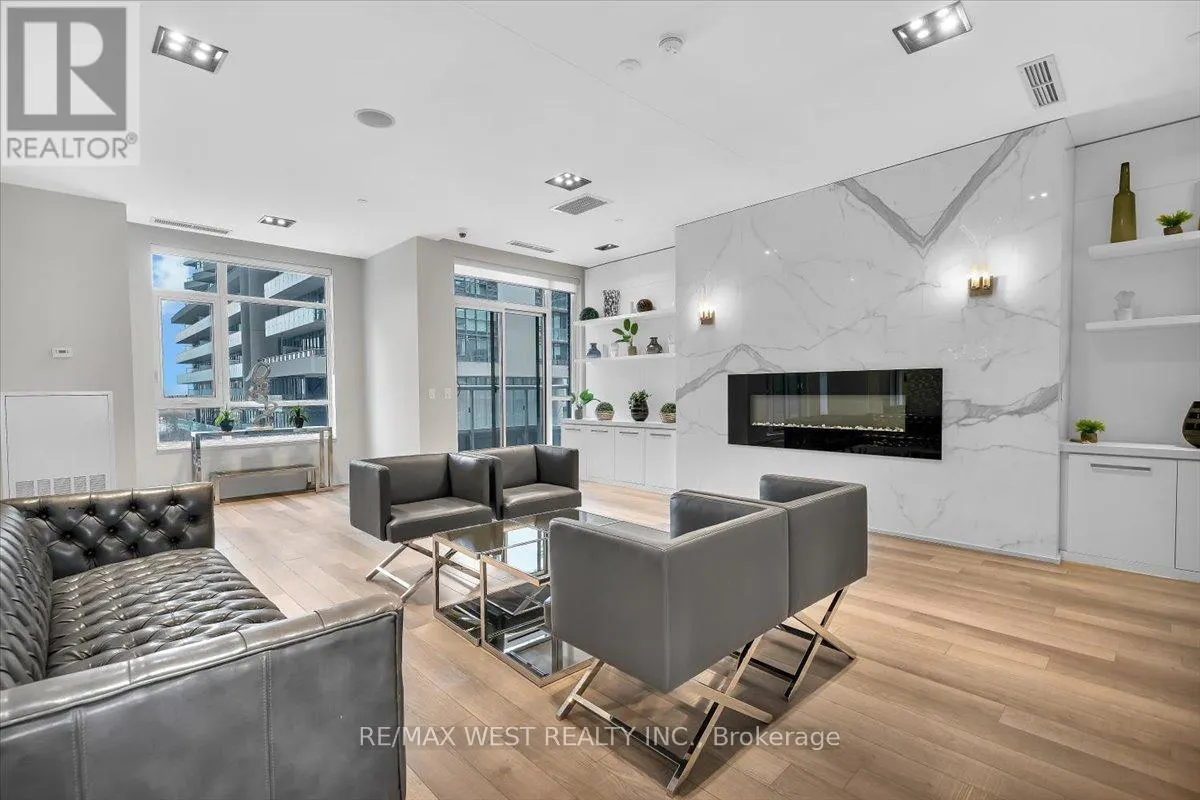 1603 - 56 ANNIE CRAIG DRIVE