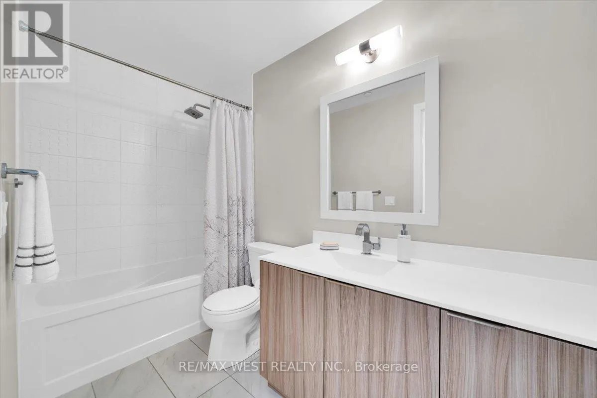 1603 - 56 ANNIE CRAIG DRIVE