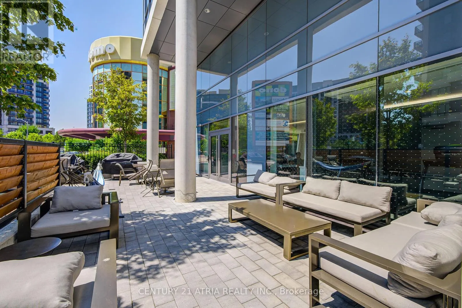 401 - 10 DE BOERS DRIVE