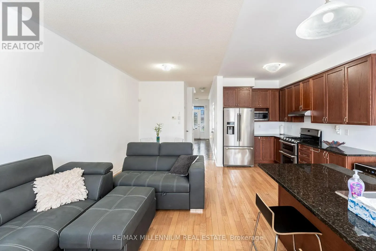 70 SUSSEXVALE DRIVE