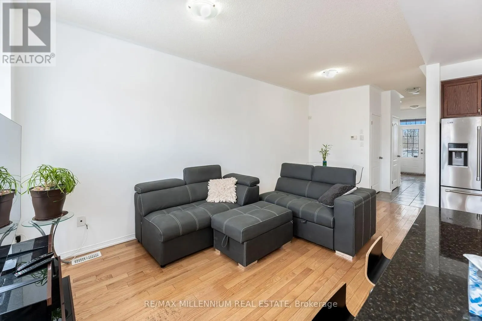 70 SUSSEXVALE DRIVE