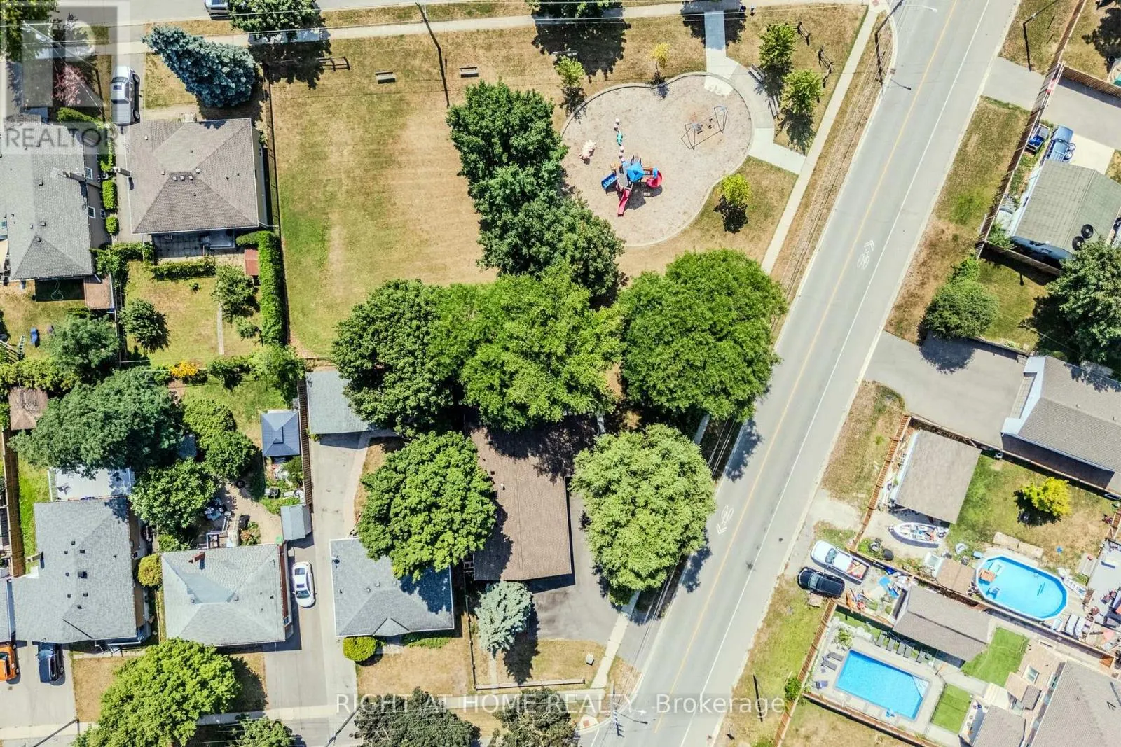 2 PRINCE CHARLES DRIVE