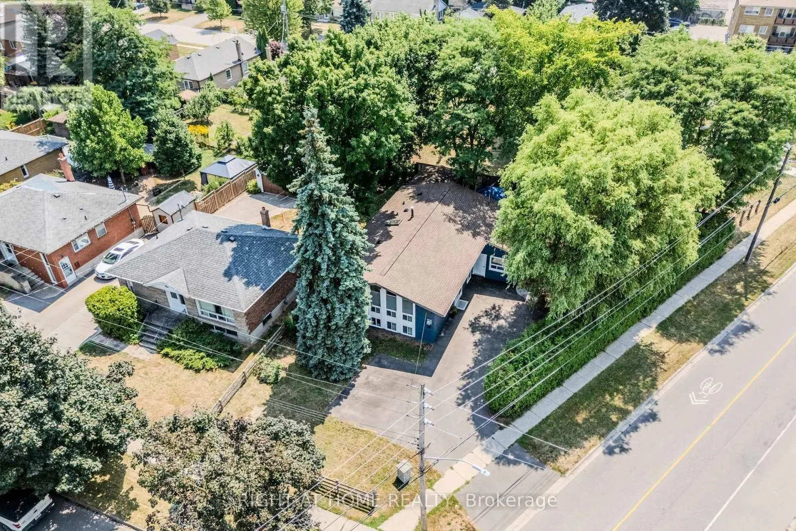 2 PRINCE CHARLES DRIVE