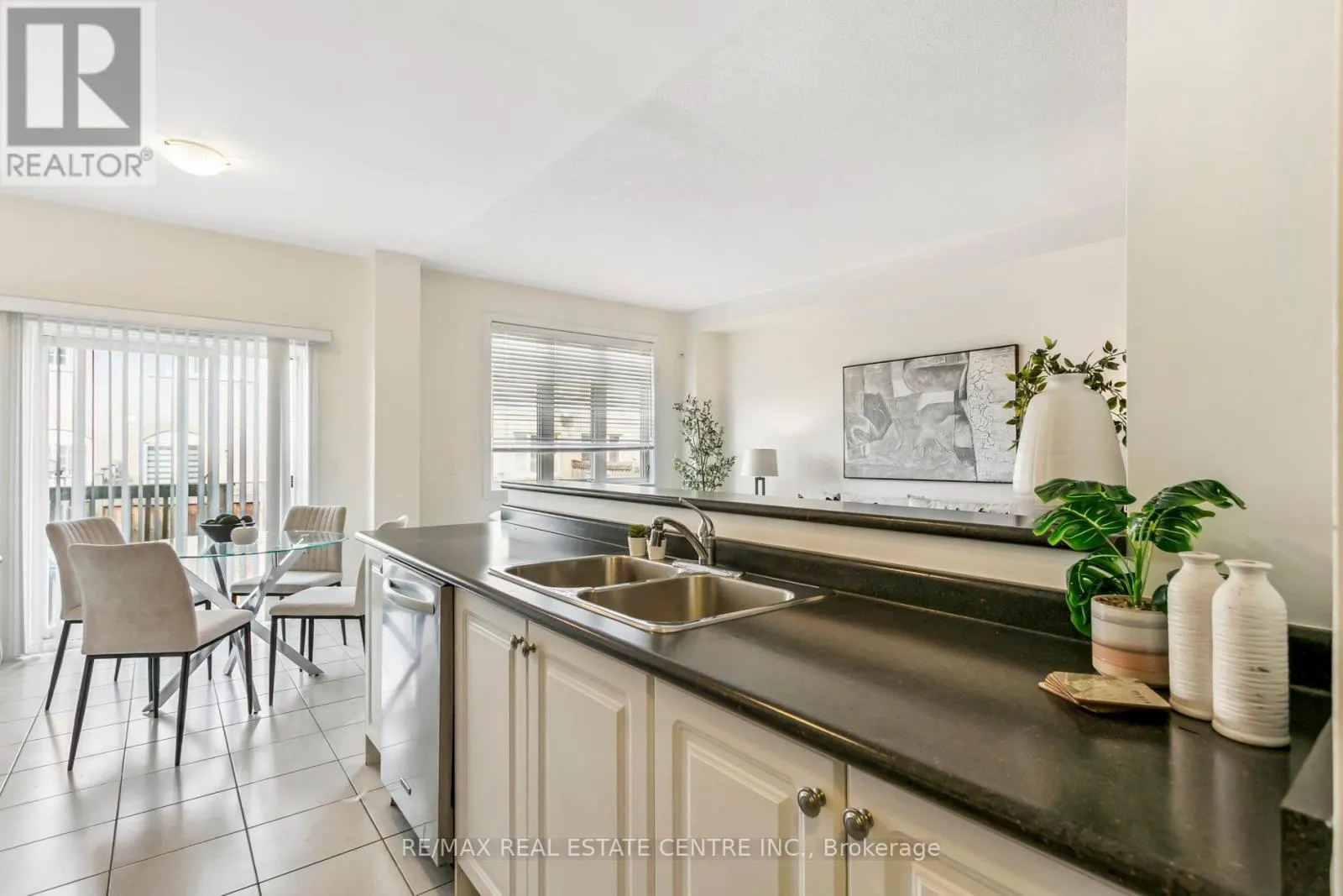 856 MILTONBROOK CRESCENT