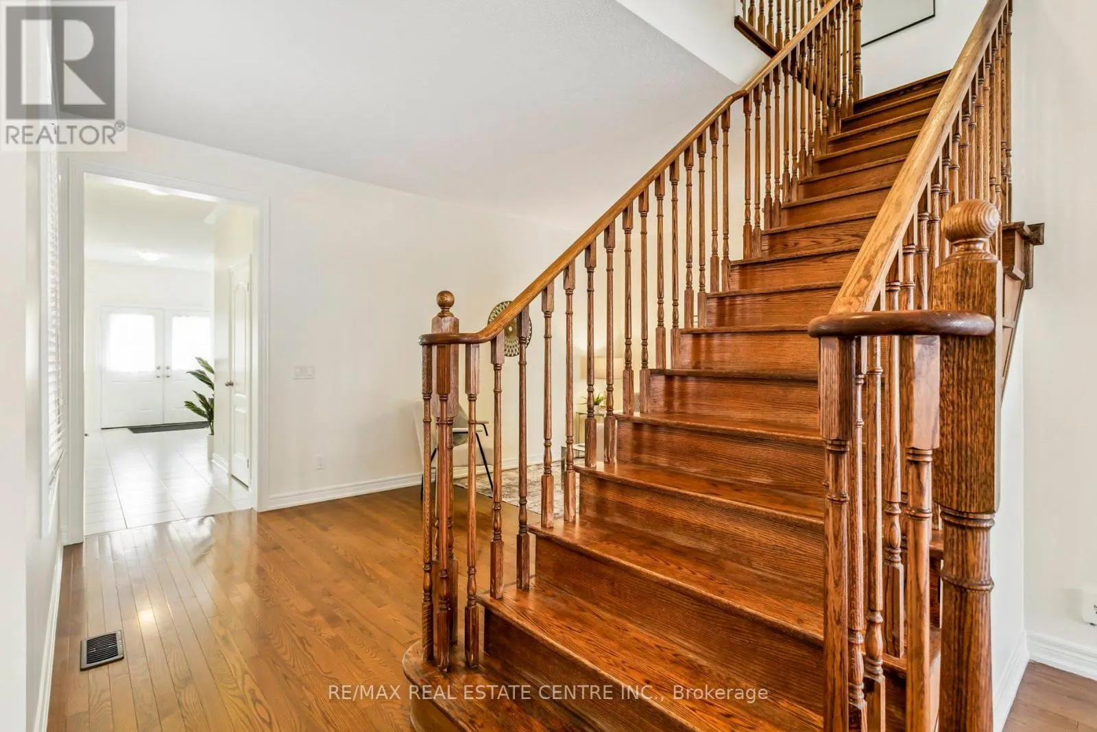 856 MILTONBROOK CRESCENT