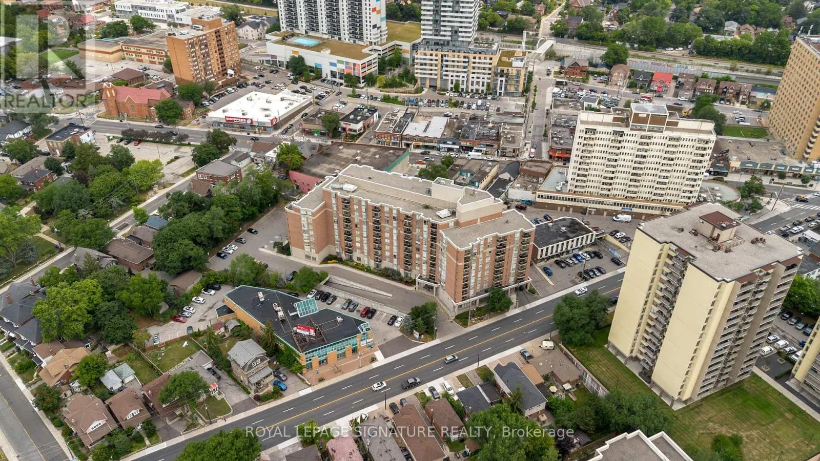 814 - 2088 LAWRENCE AVENUE W