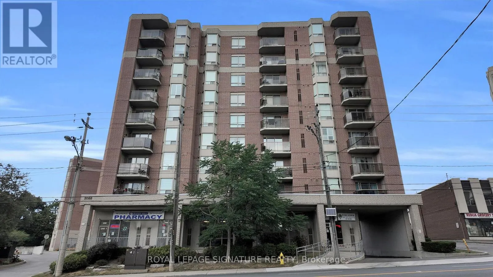 814 - 2088 LAWRENCE AVENUE W