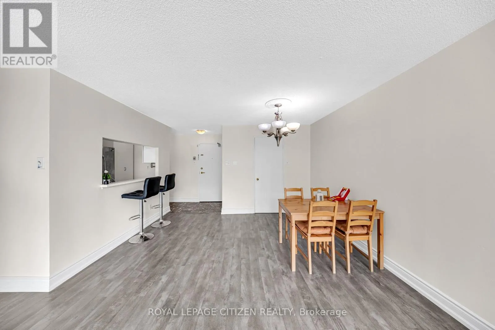 301 - 4205 SHIPP DRIVE
