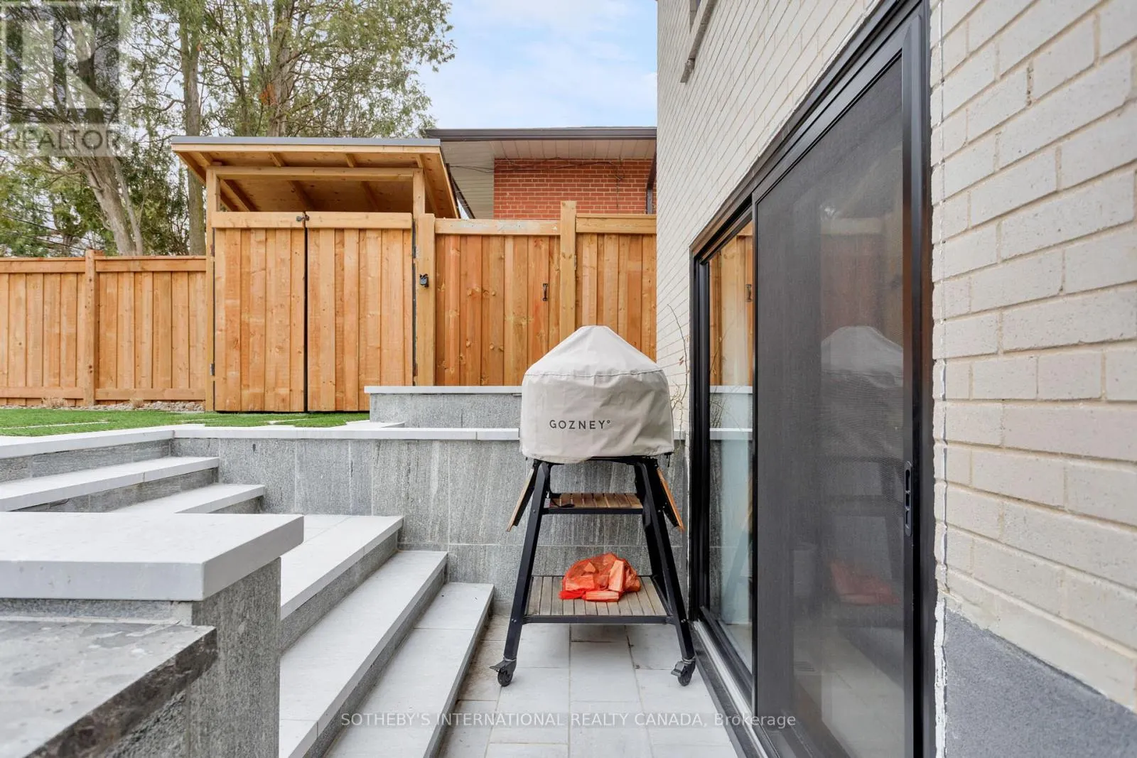 15 RAVENSBOURNE CRESCENT