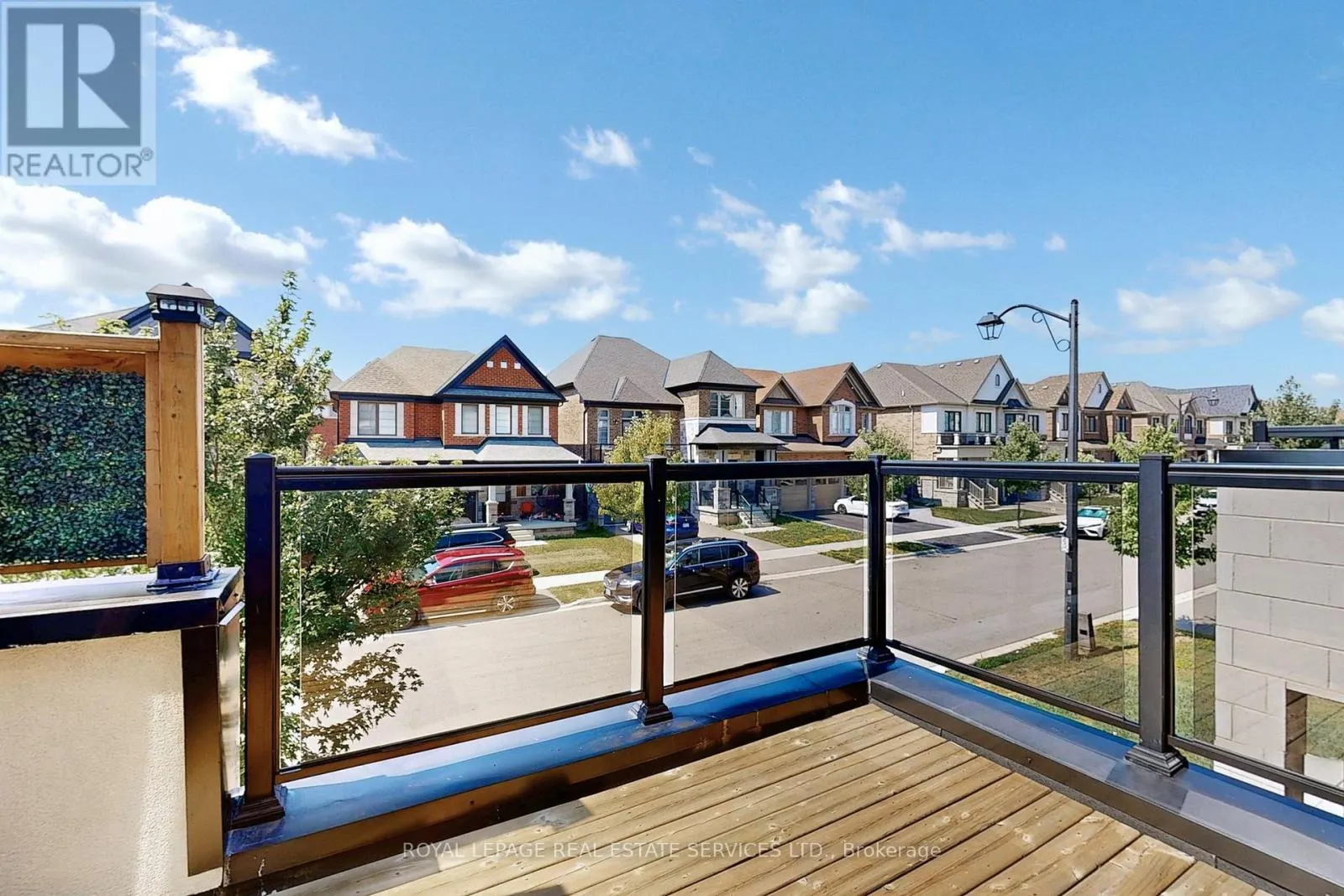 1329 CLARRIAGE COURT