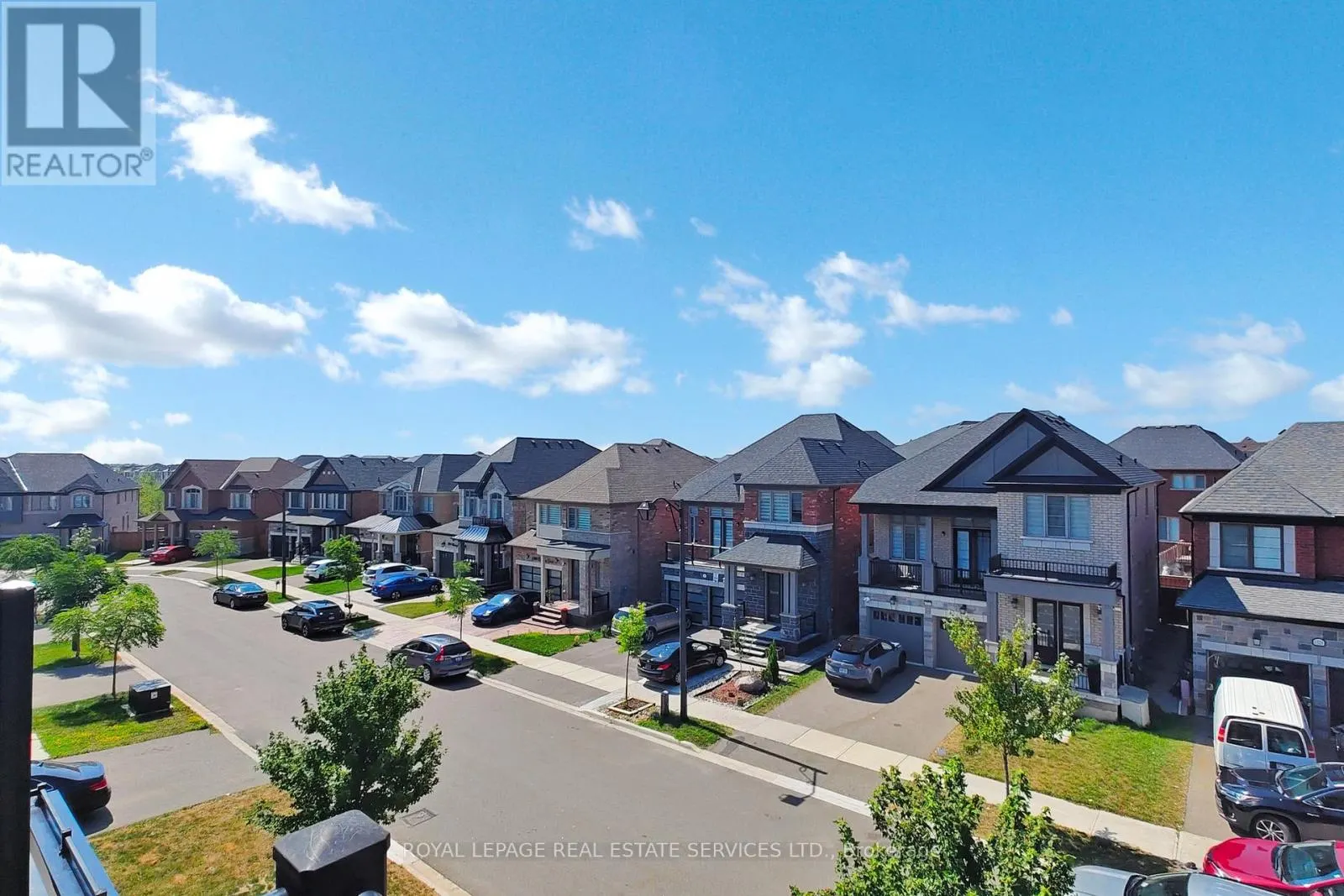 1329 CLARRIAGE COURT