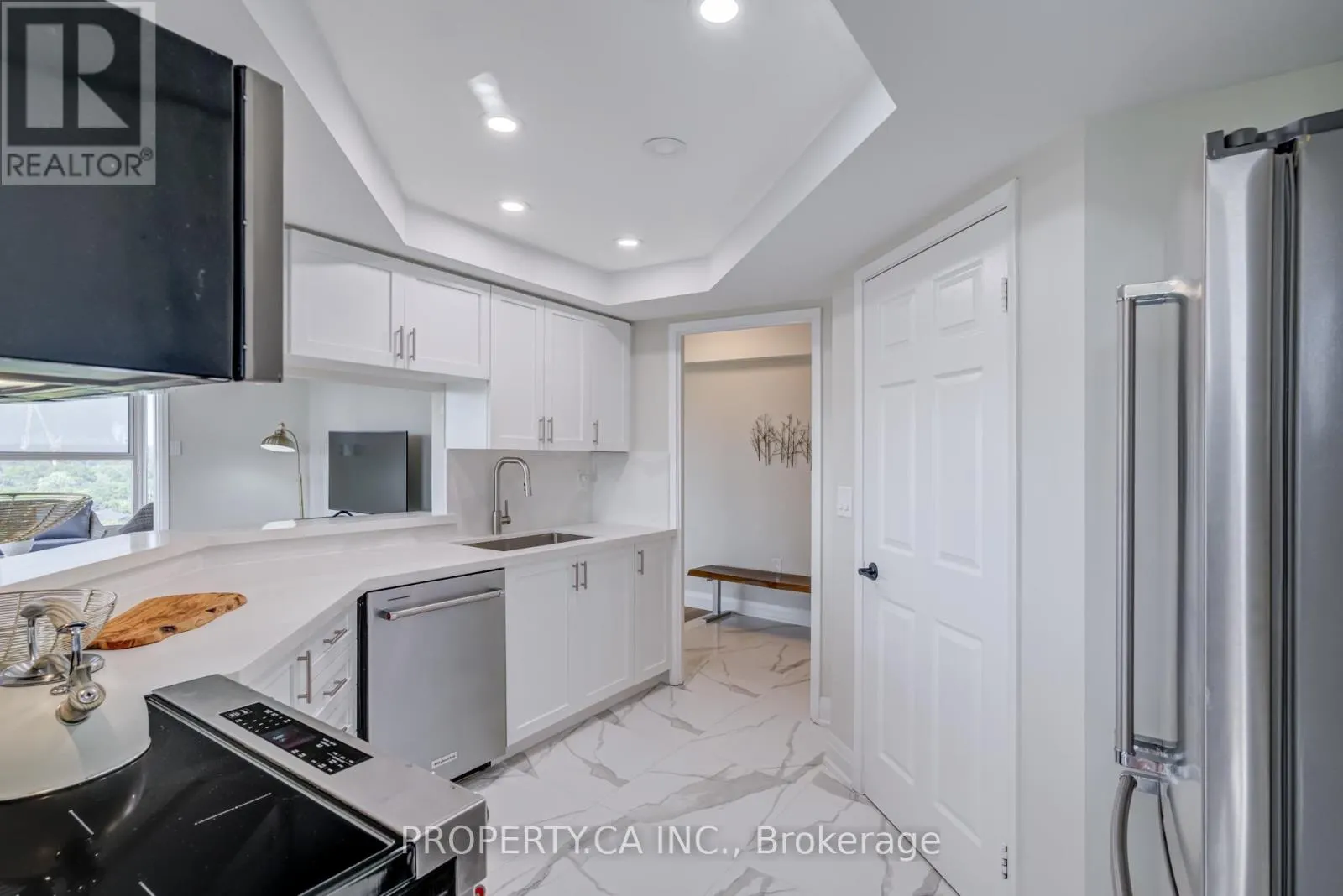 1201 - 1271 WALDEN CIRCLE