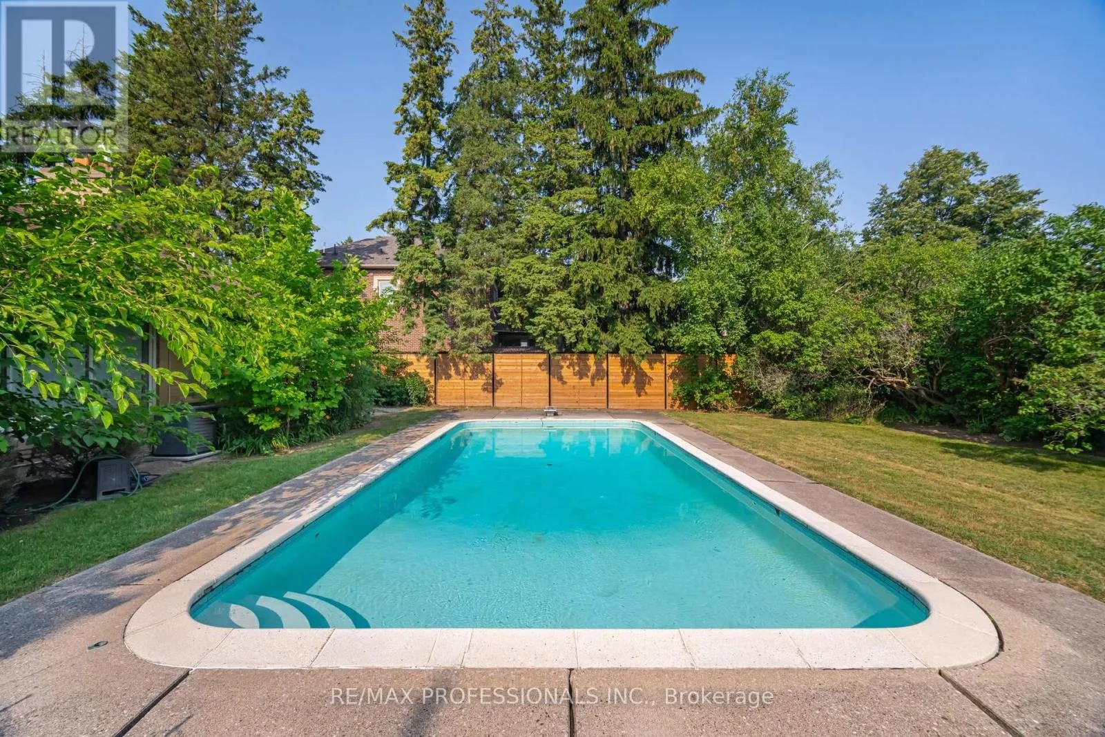 55 BYWOOD DRIVE