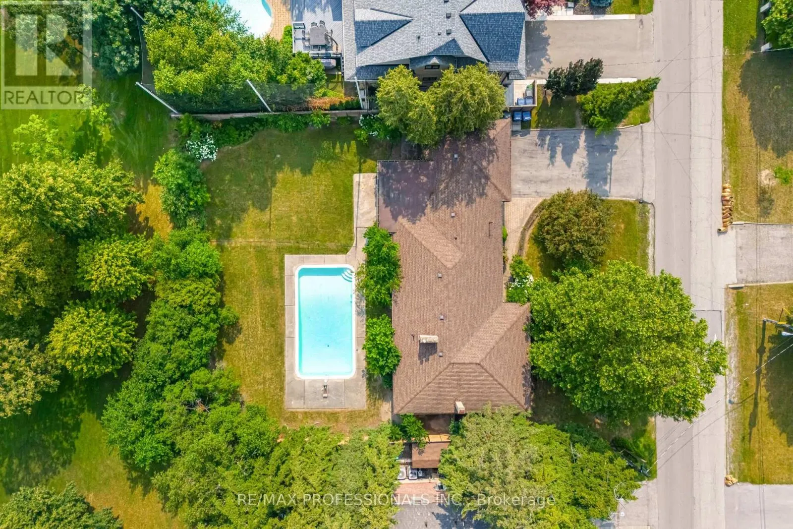 55 BYWOOD DRIVE