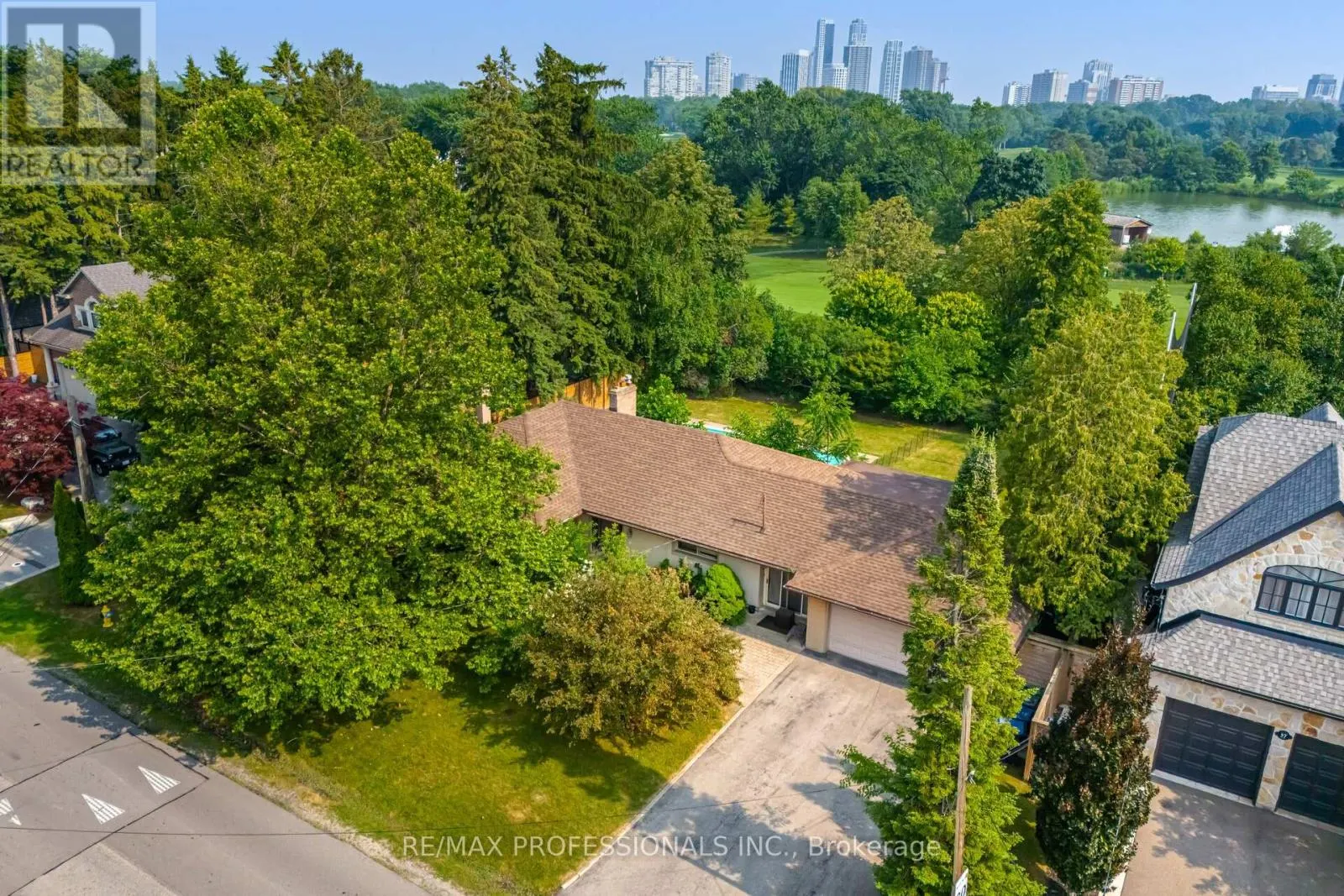 55 BYWOOD DRIVE