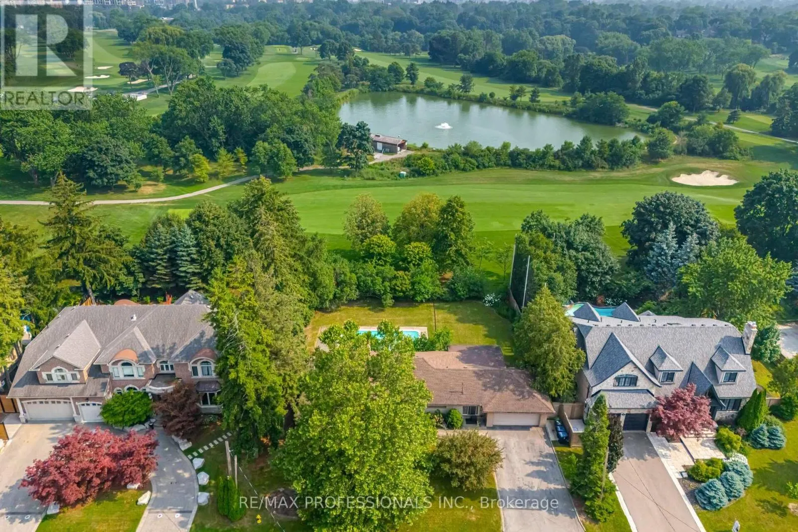 55 BYWOOD DRIVE