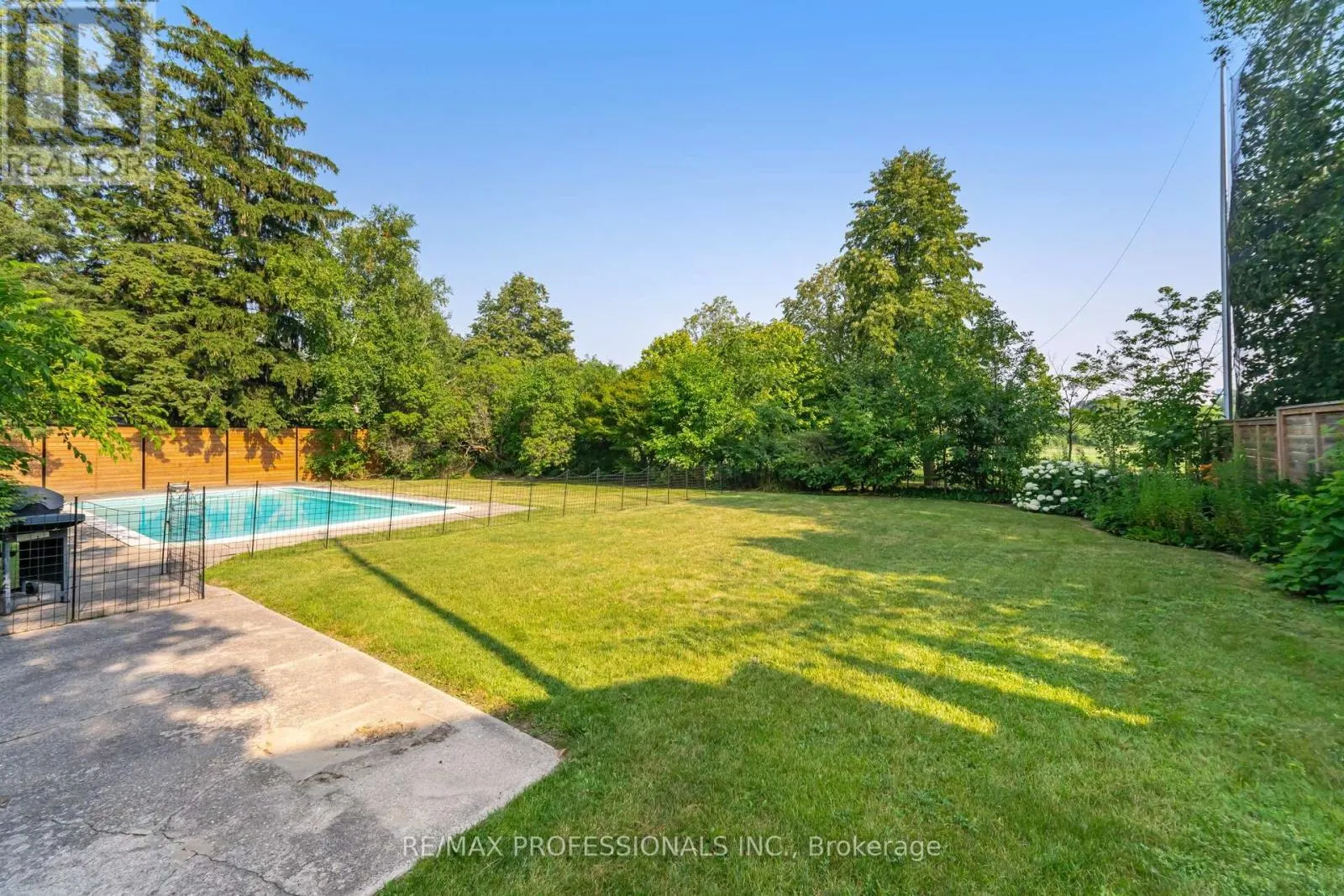 55 BYWOOD DRIVE