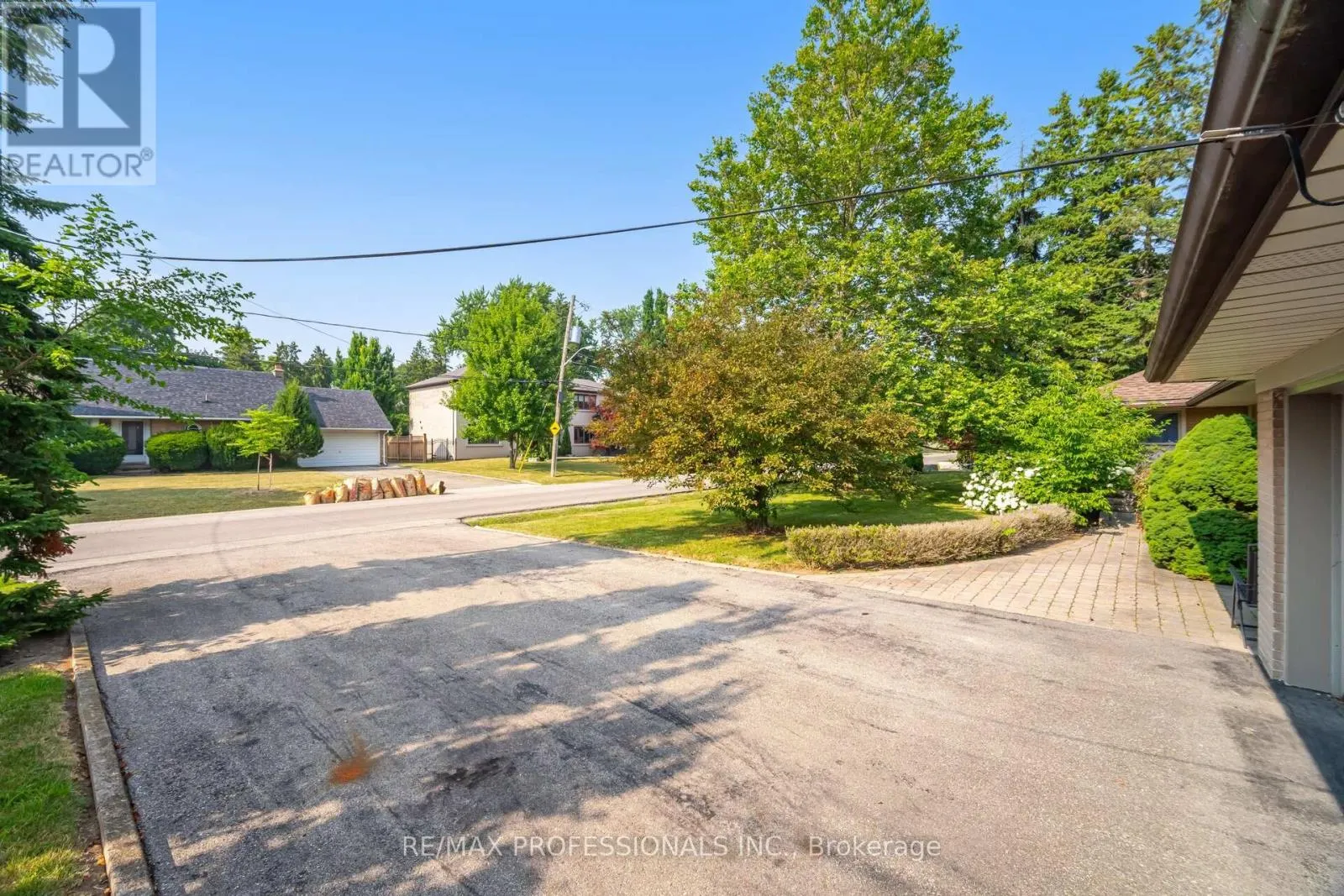 55 BYWOOD DRIVE