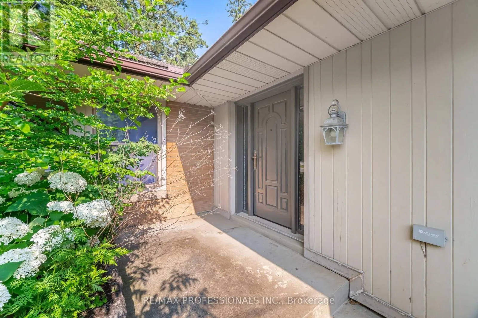 55 BYWOOD DRIVE