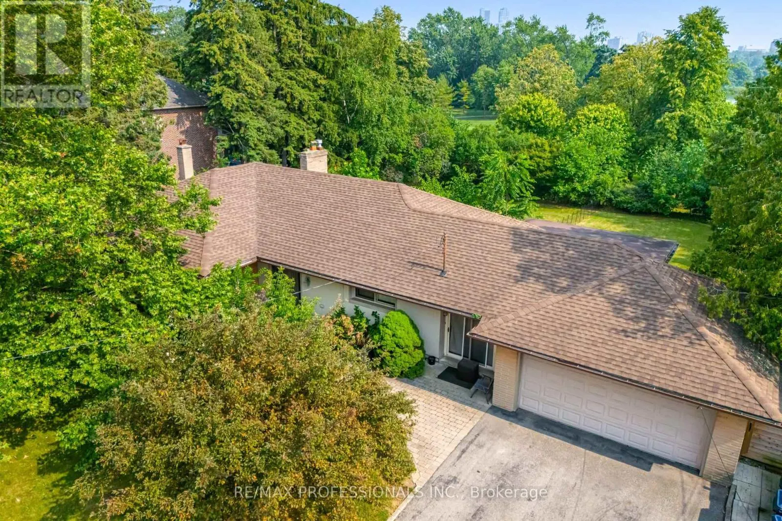 55 BYWOOD DRIVE