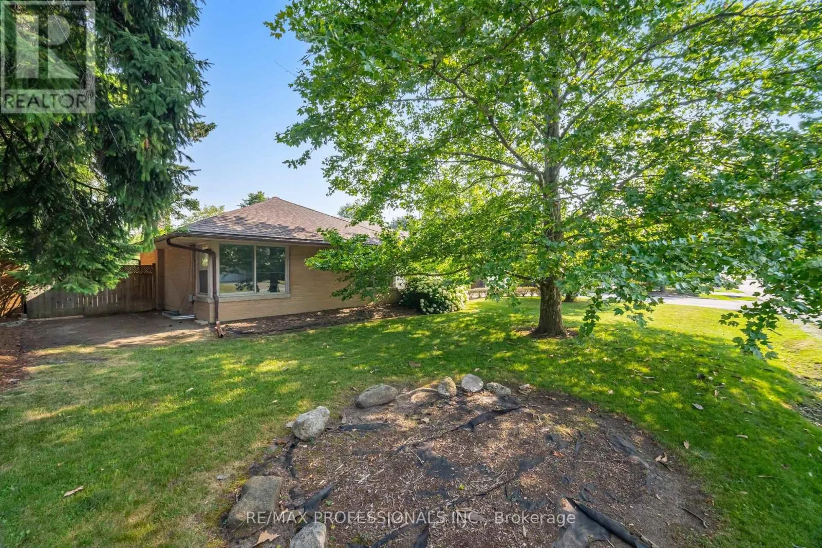 55 BYWOOD DRIVE