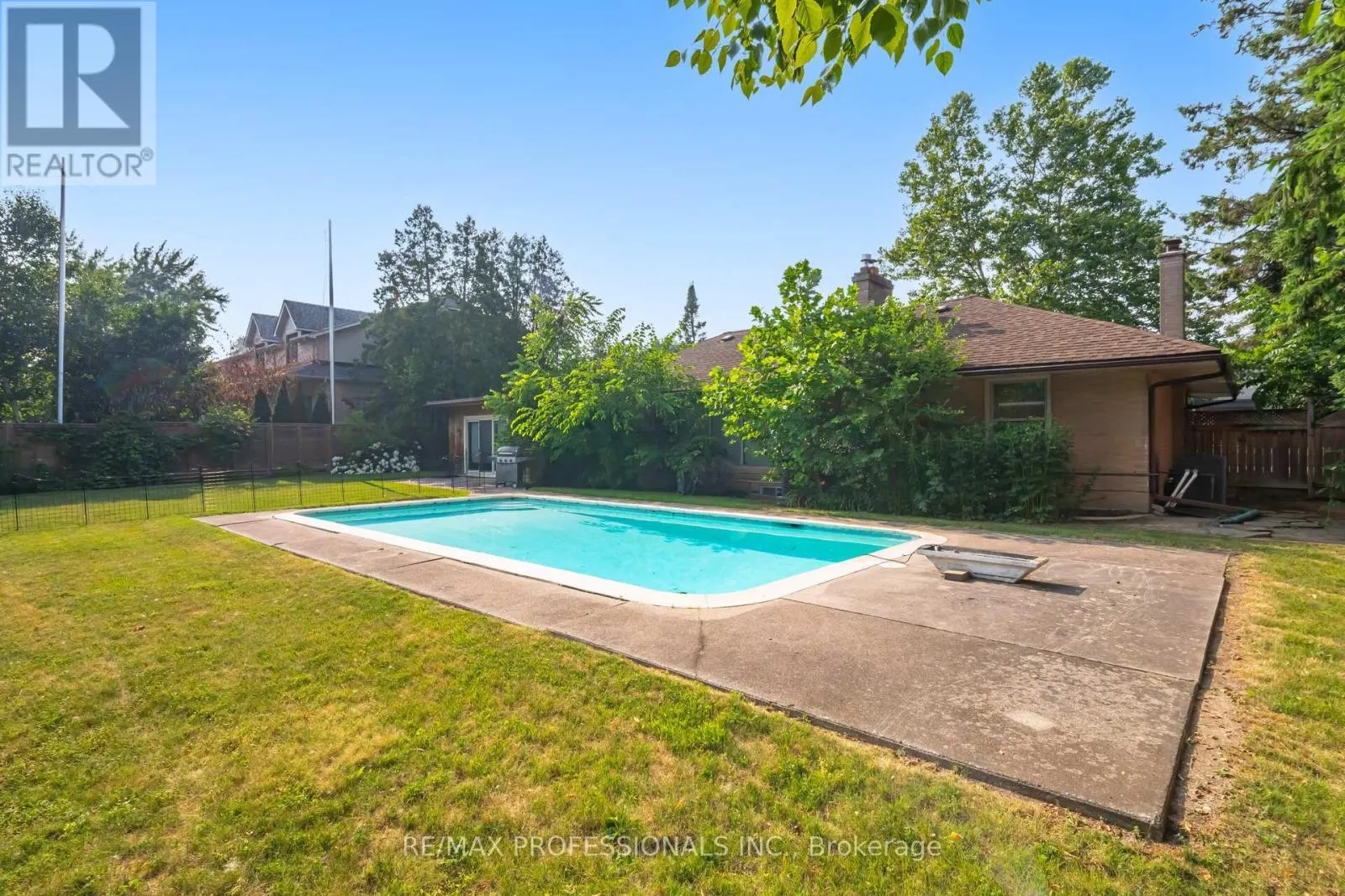 55 BYWOOD DRIVE