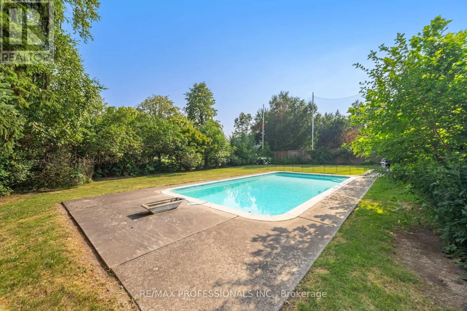 55 BYWOOD DRIVE