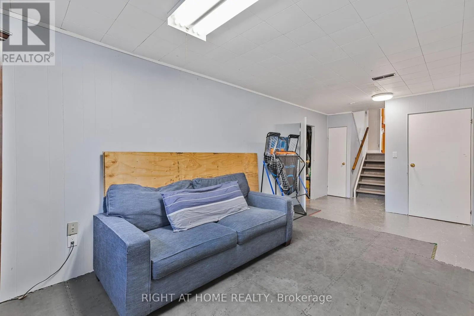 607 TURNER DRIVE