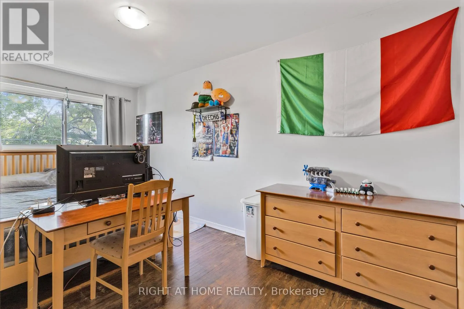 607 TURNER DRIVE