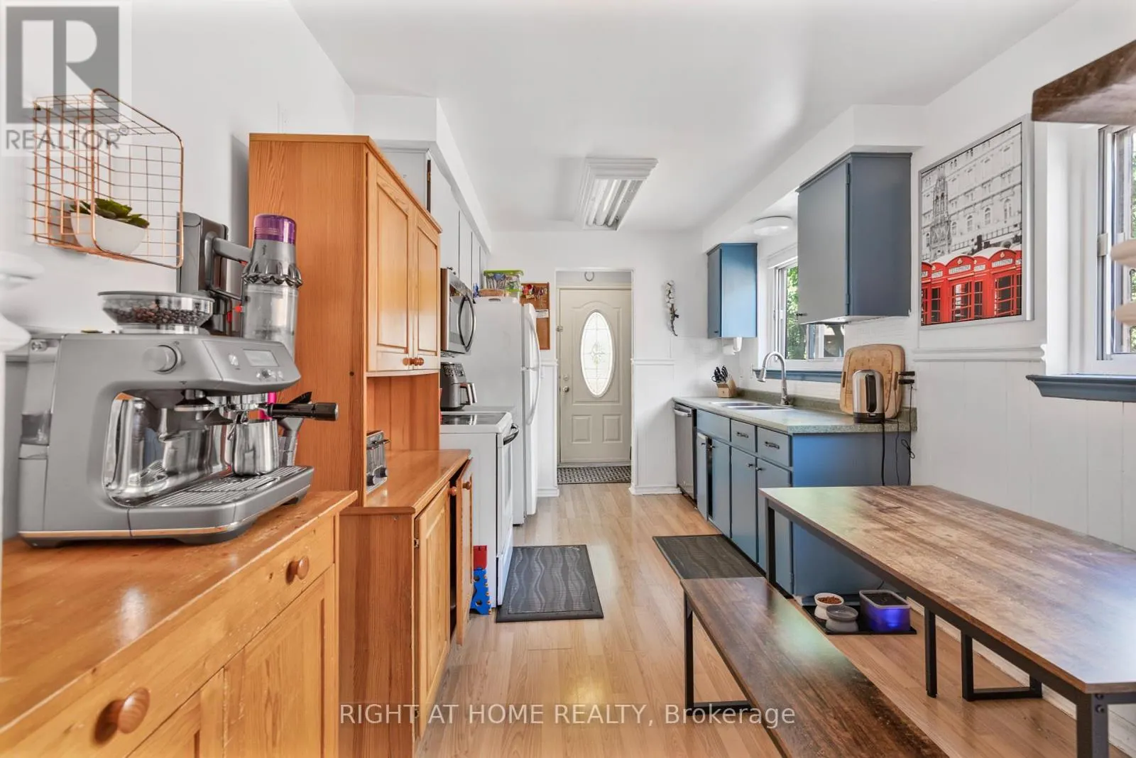607 TURNER DRIVE