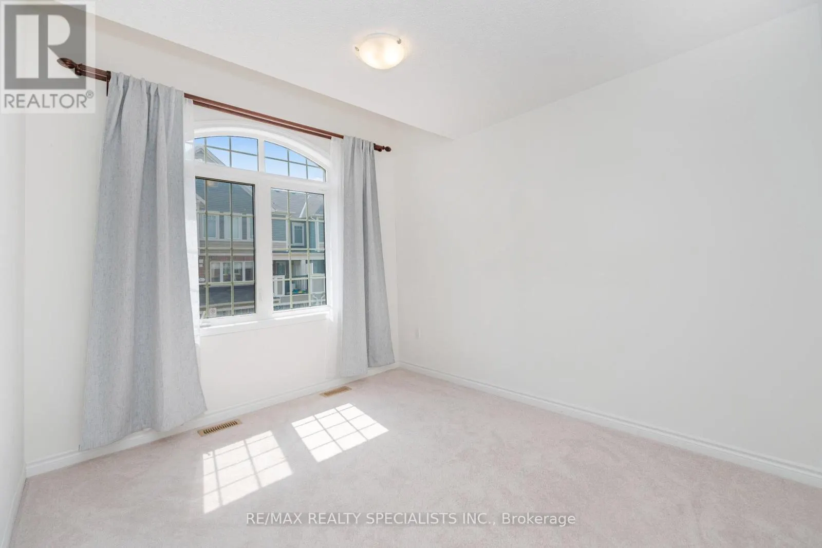 128 - 1000 ASLETON BOULEVARD