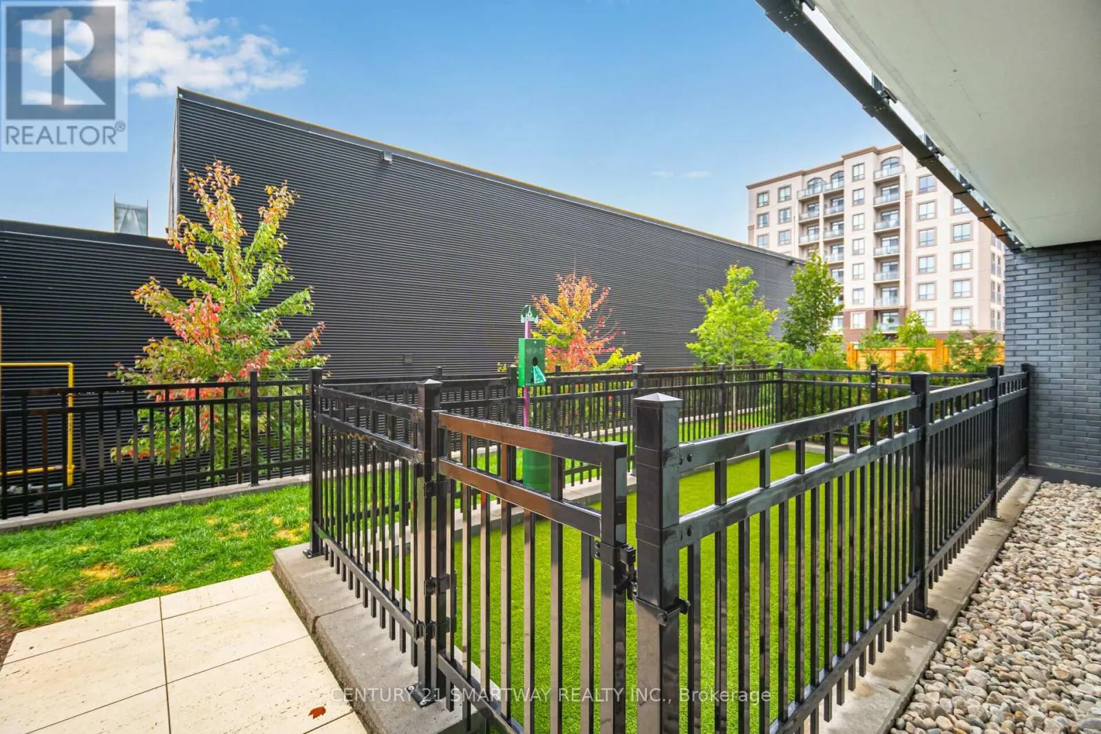411 - 2450 OLD BRONTE ROAD