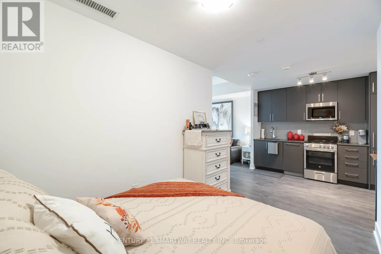 411 - 2450 OLD BRONTE ROAD