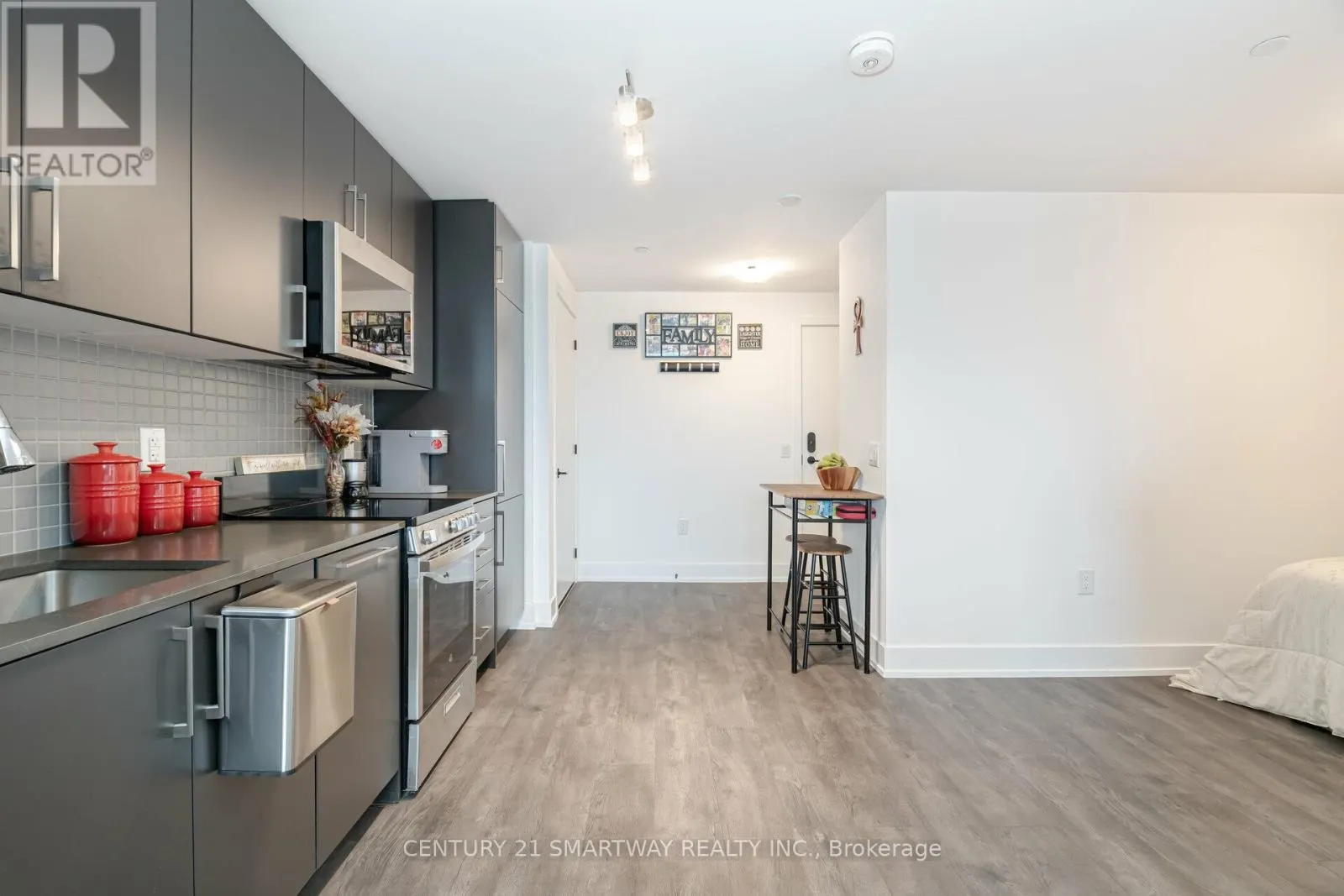 411 - 2450 OLD BRONTE ROAD