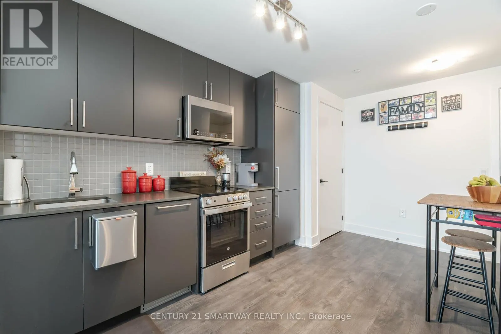 411 - 2450 OLD BRONTE ROAD