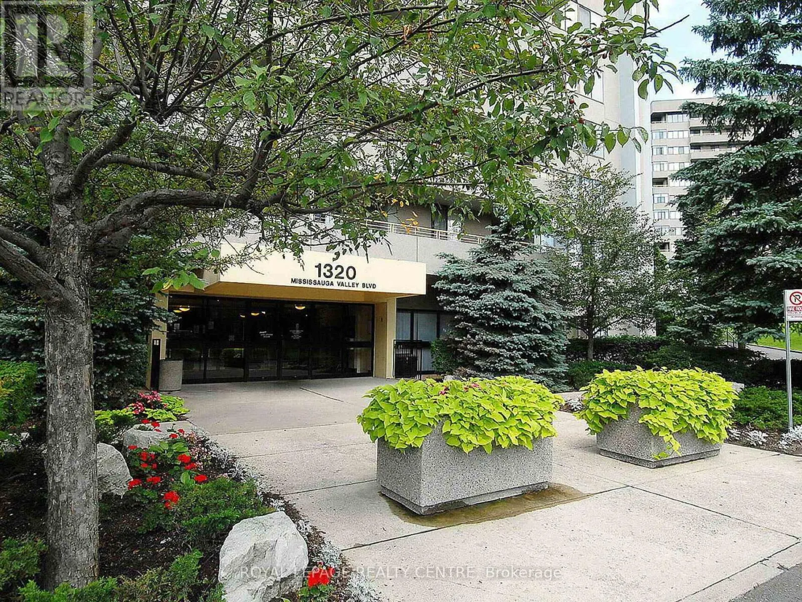 709 - 1320 MISSISSAUGA VALLEY BOULEVARD