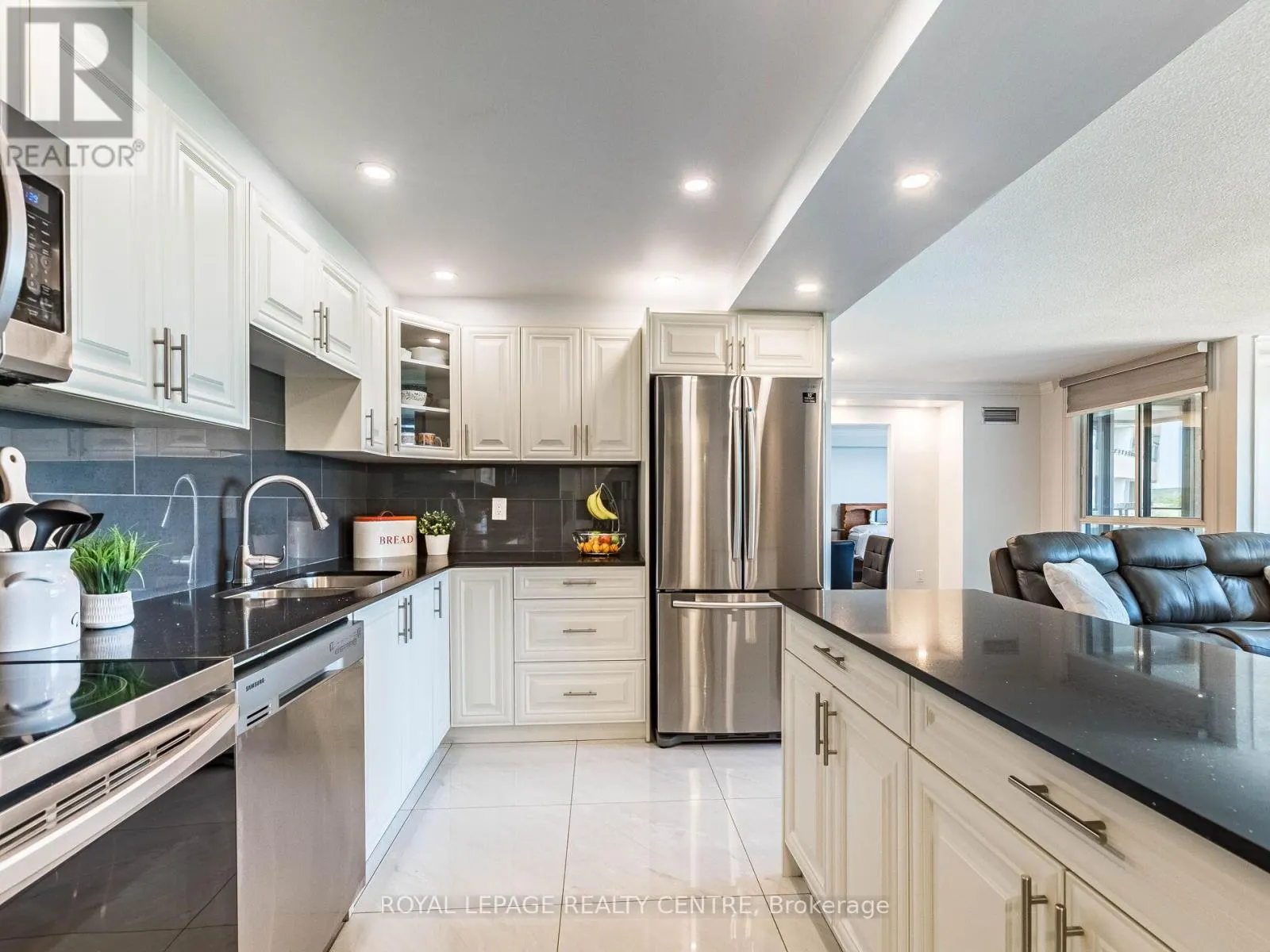 709 - 1320 MISSISSAUGA VALLEY BOULEVARD