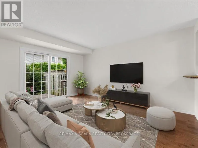34 - 3333 NEW STREET, #34