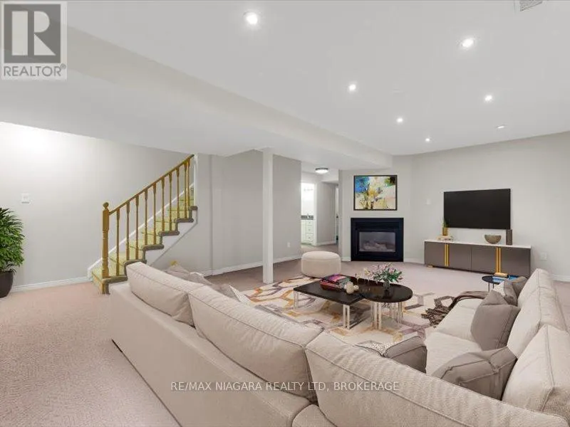 34 - 3333 NEW STREET, #34