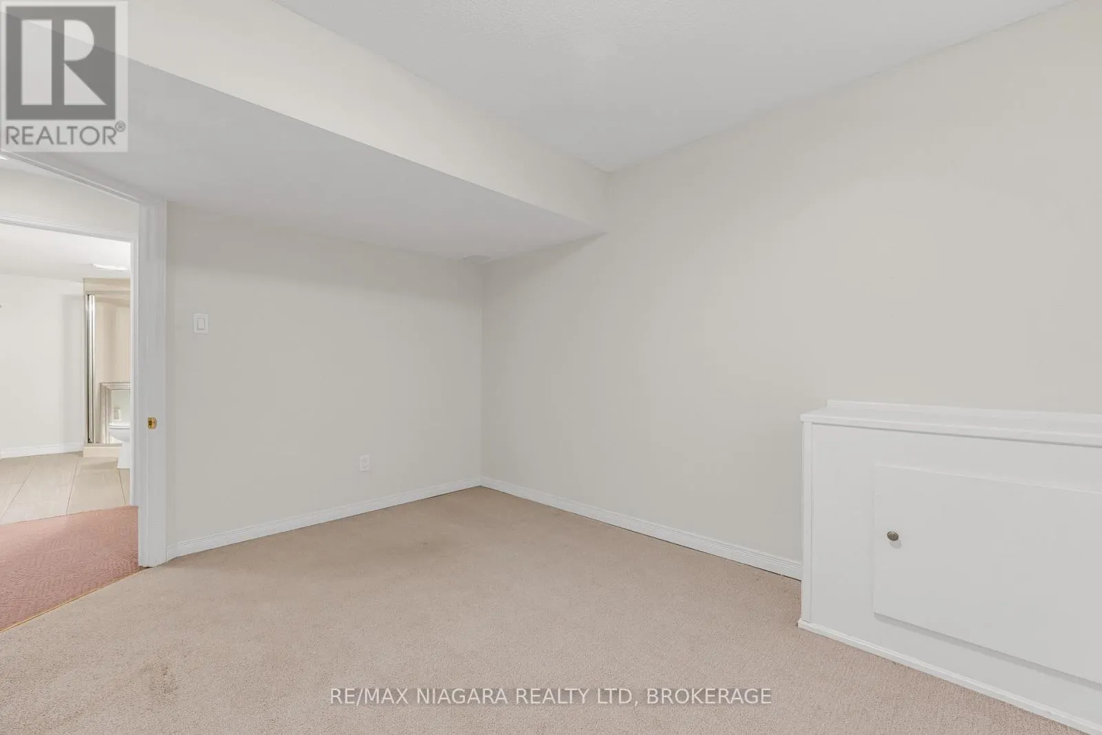 34 - 3333 NEW STREET, #34