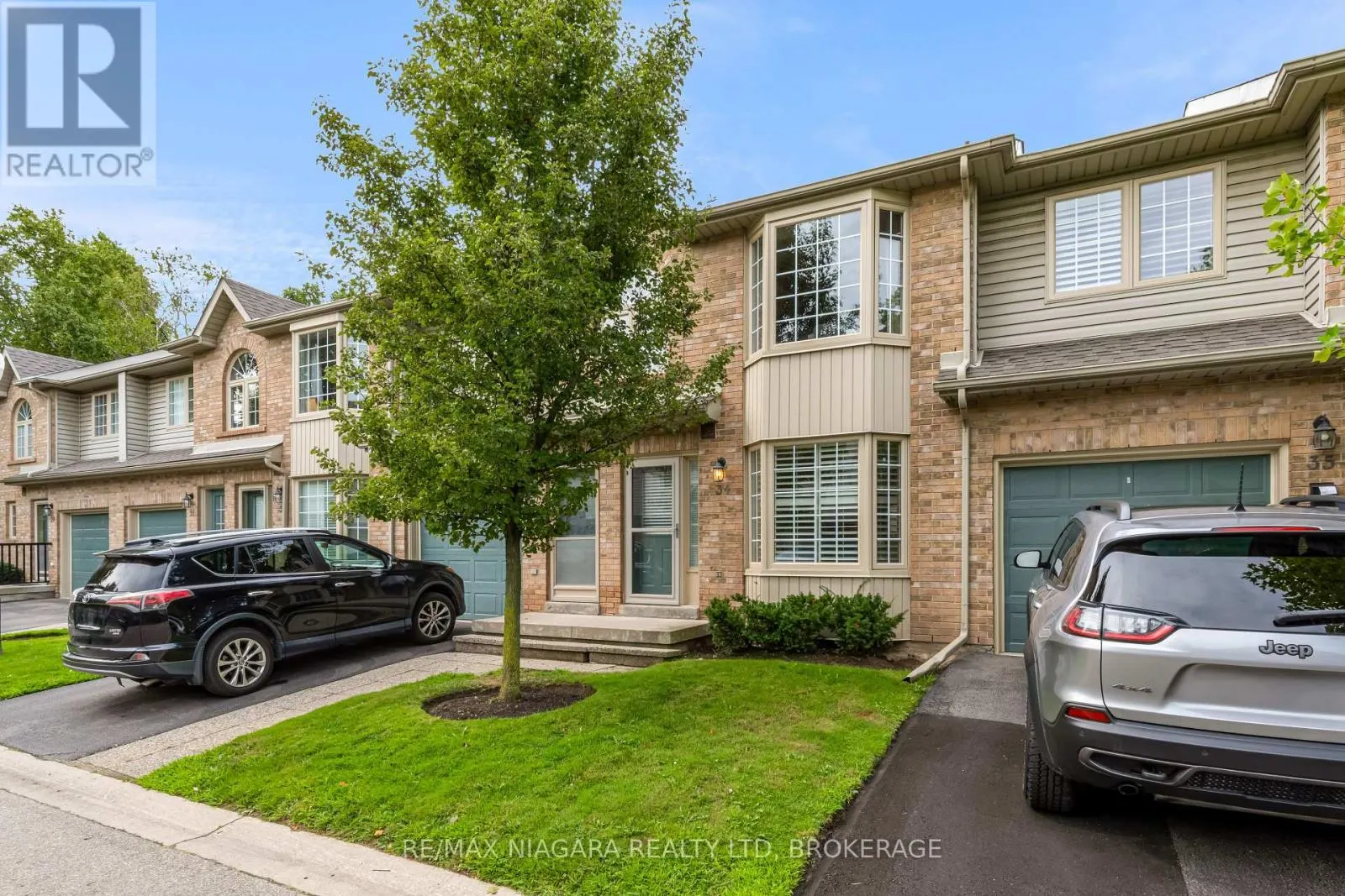34 - 3333 NEW STREET, #34