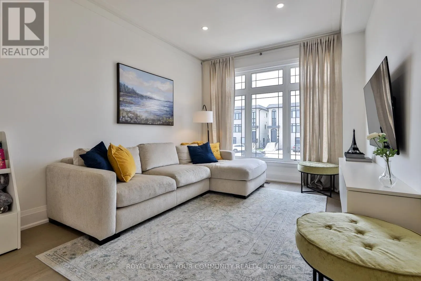 37 ST GASPAR COURT