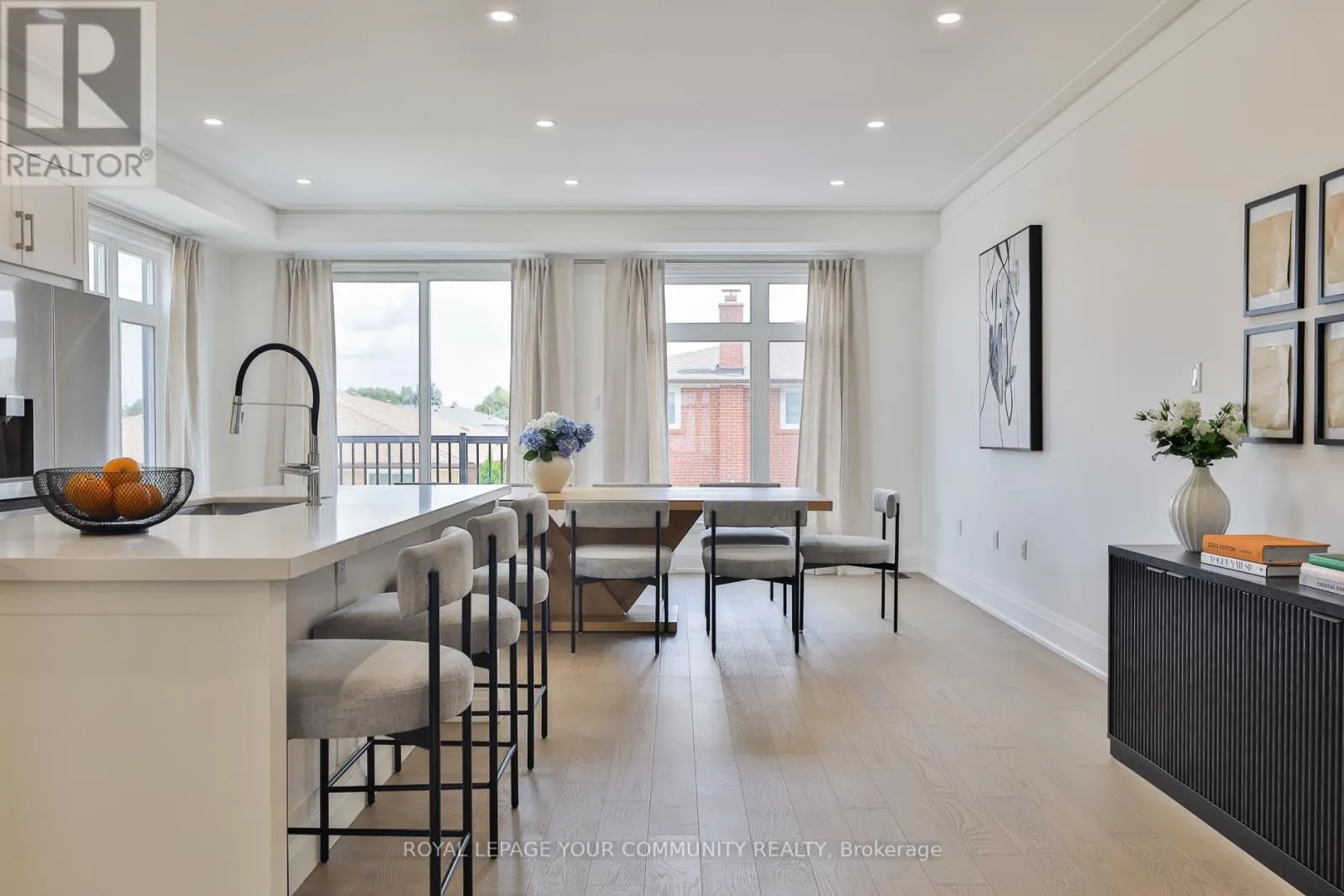 37 ST GASPAR COURT