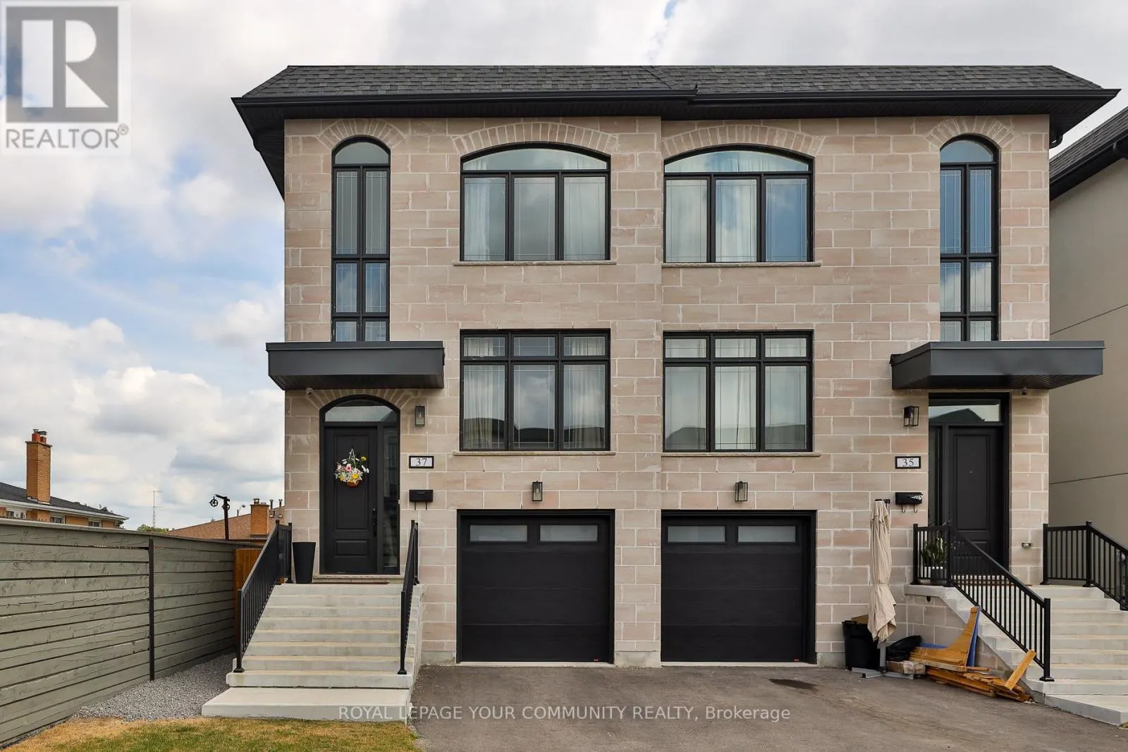 37 ST GASPAR COURT
