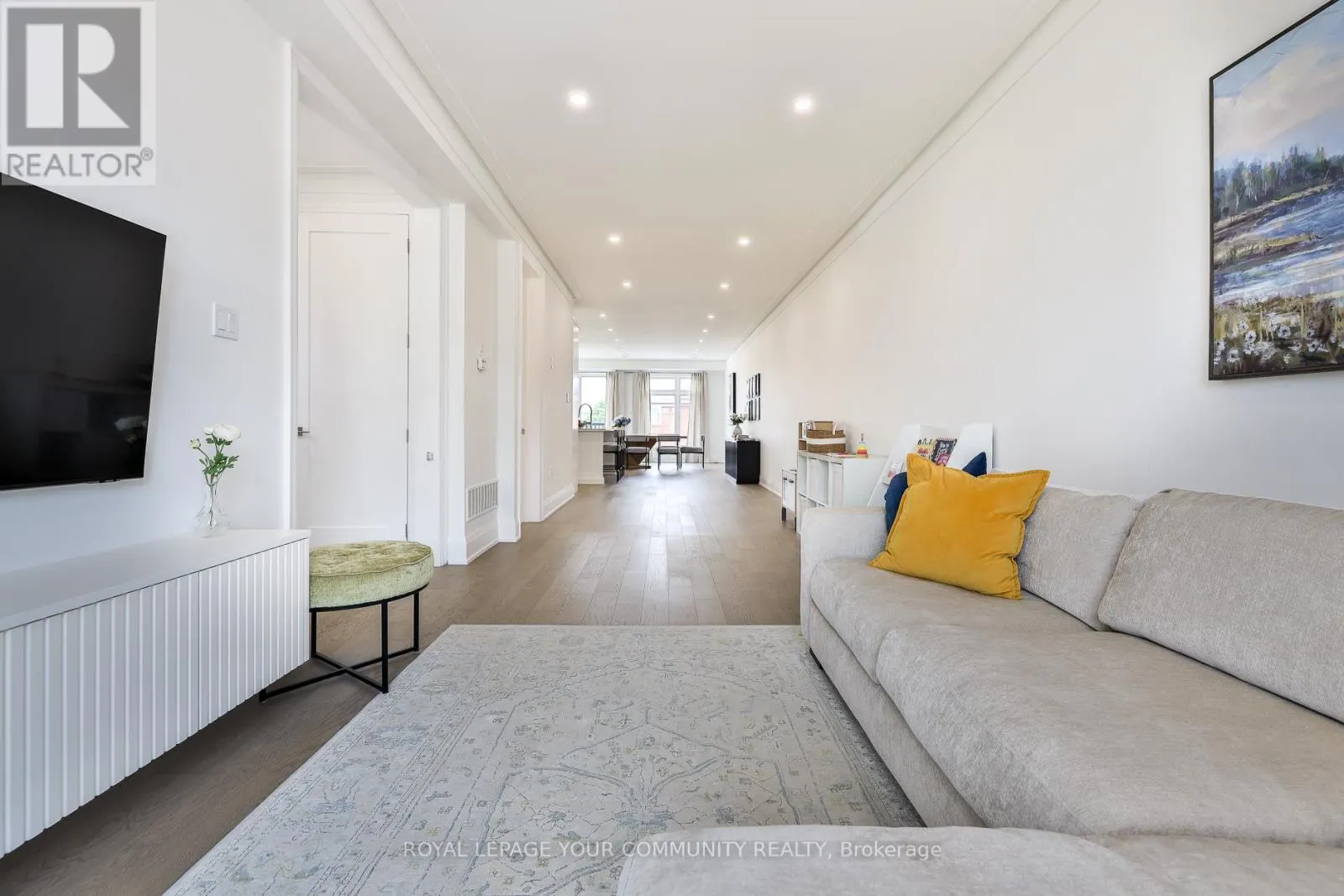 37 ST GASPAR COURT