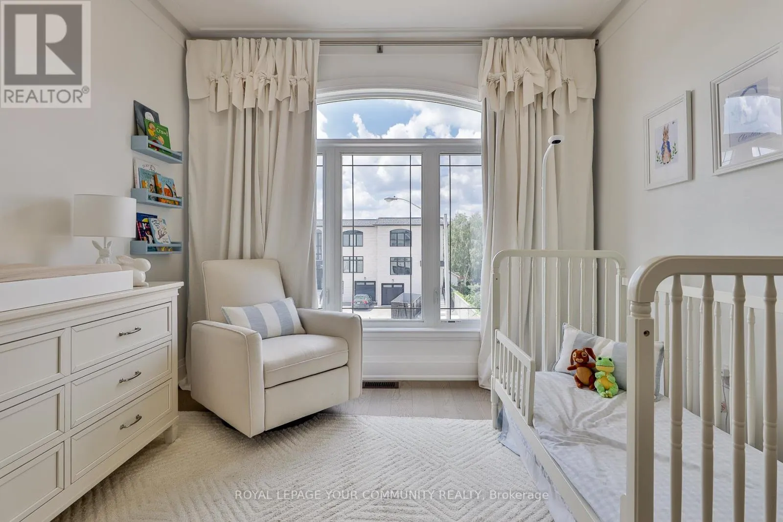 37 ST GASPAR COURT