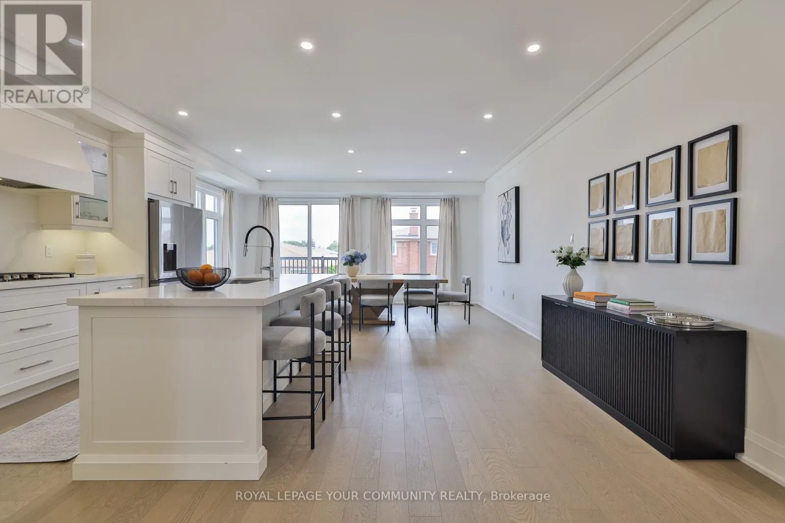37 ST GASPAR COURT