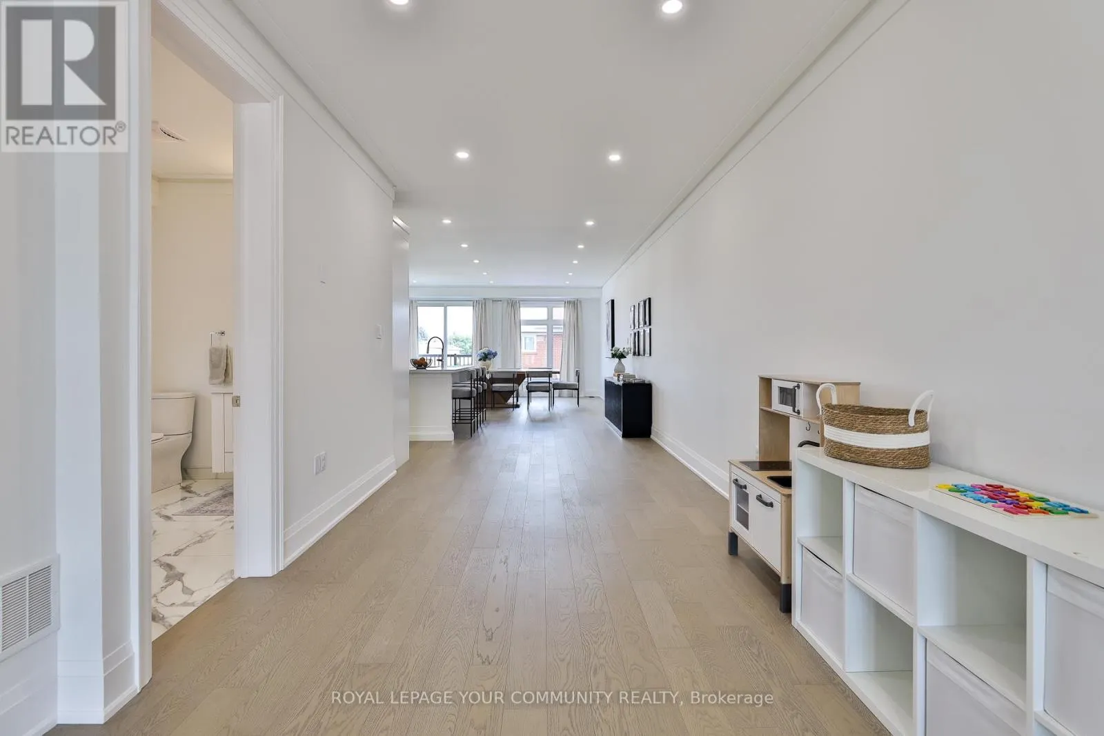 37 ST GASPAR COURT